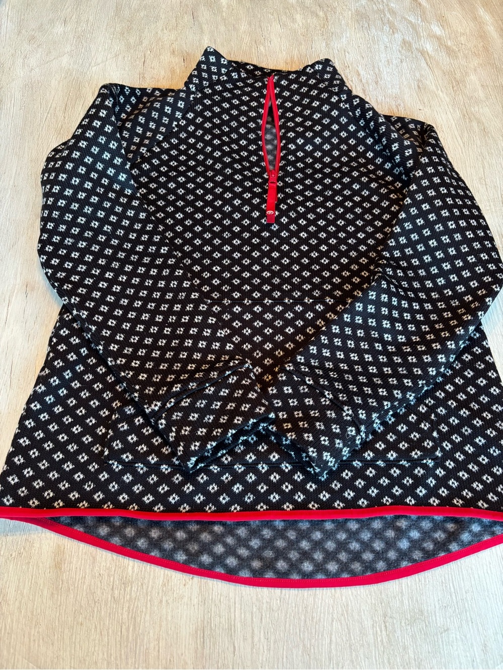 T By Talbots’s Women’s Black Patterned Pullover Top with Red Trim M/P
